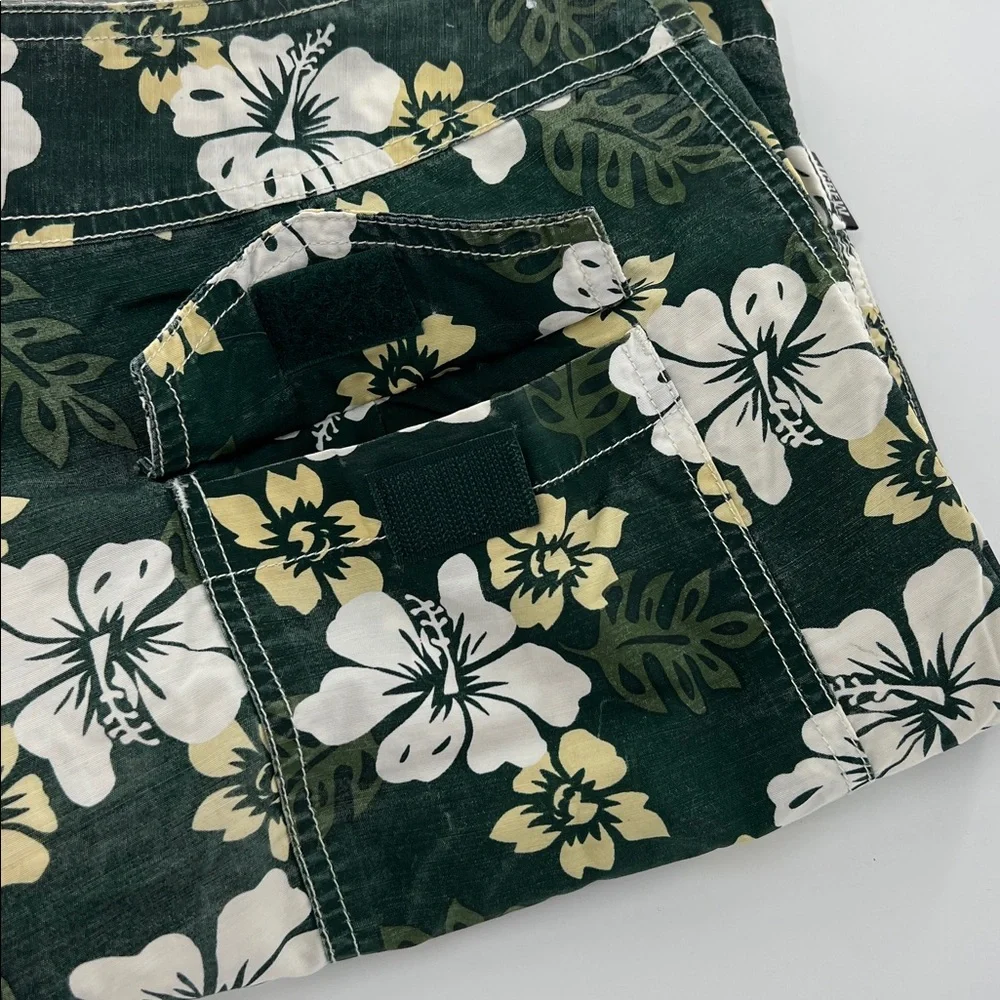 Vintage J. Crew Dark Green‎ Floral Swim Shorts beach tropical Velcro 32